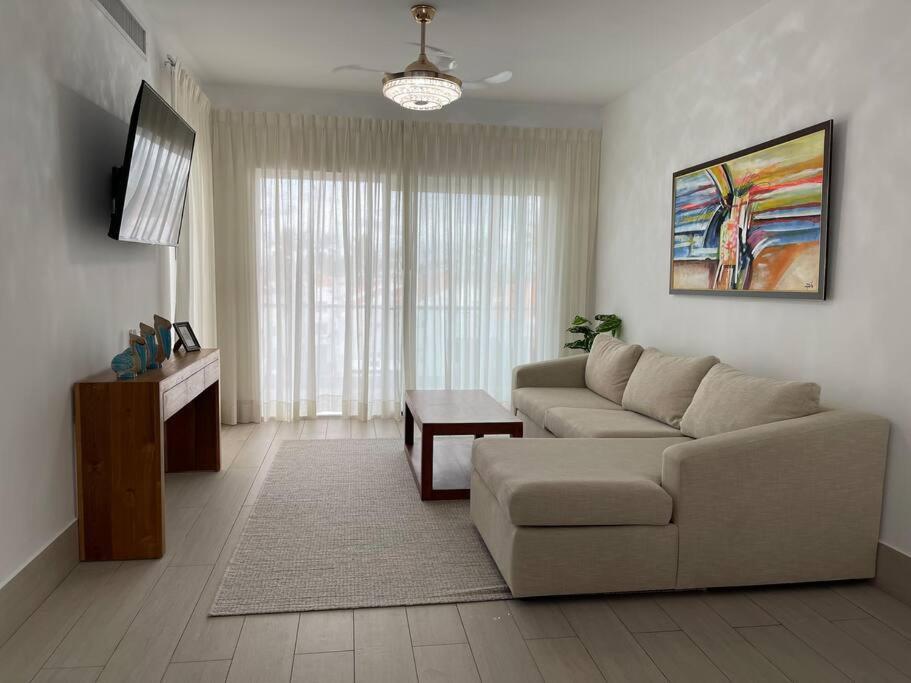 Hermoso Apartamento Con Vista Al Mar! Los Corales Apartment Пунта Кана Екстериор снимка