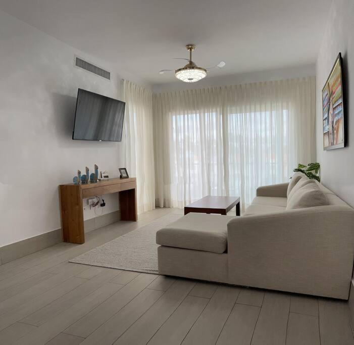 Hermoso Apartamento Con Vista Al Mar! Los Corales Apartment Пунта Кана Екстериор снимка